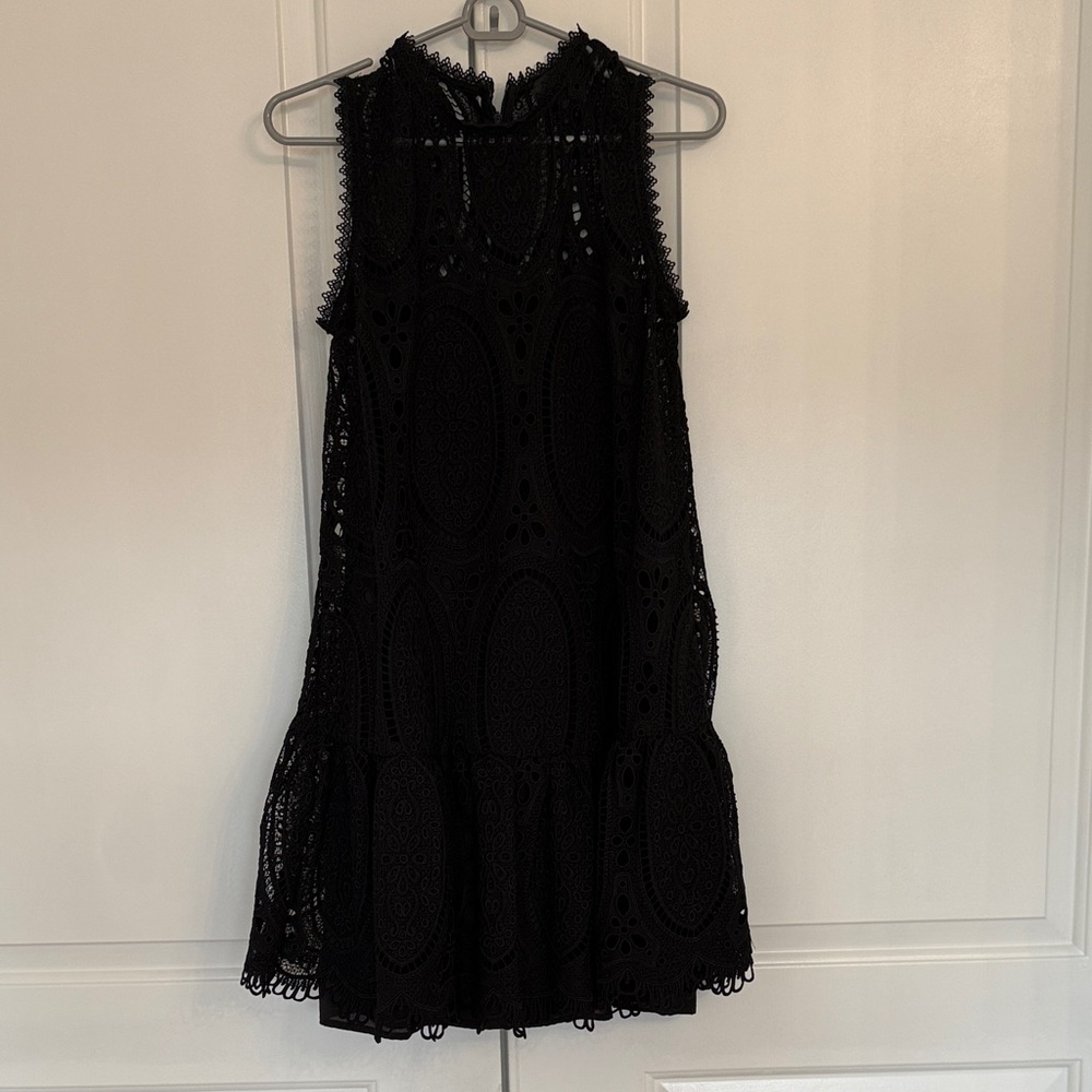 Gracia Black Lace Garment